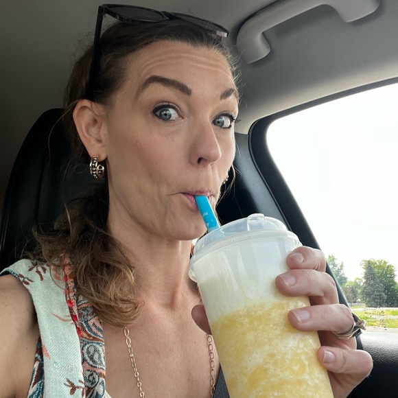 Meet your Posher, Jamie - Picture 3 of 3